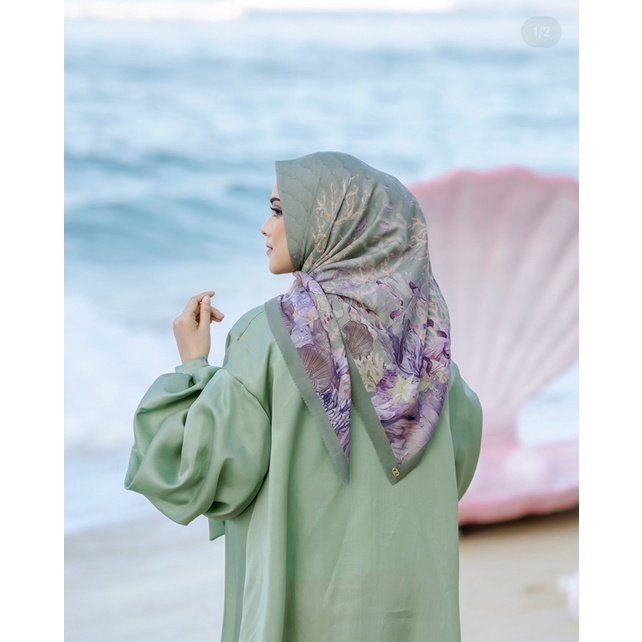 little mermaid seaweed mermaid buttonscarves