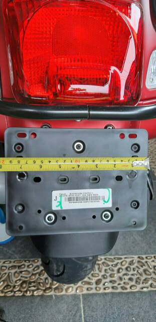 Plat motor VESPA LOGO baut tanam sepasang