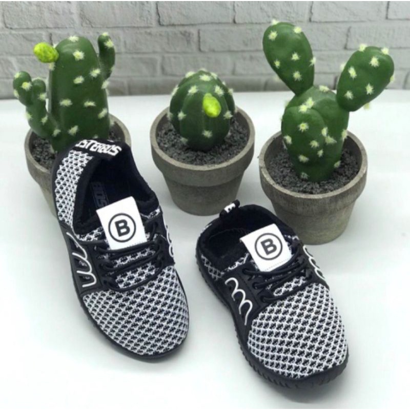 SEPATU ANAK SNEAKERS BOY &amp;GIRL BOSTER IMPORT