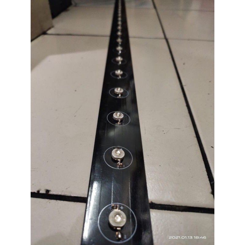 long pcb+led hpl 1watt 30titik mata panjang 960mm sudah disorder