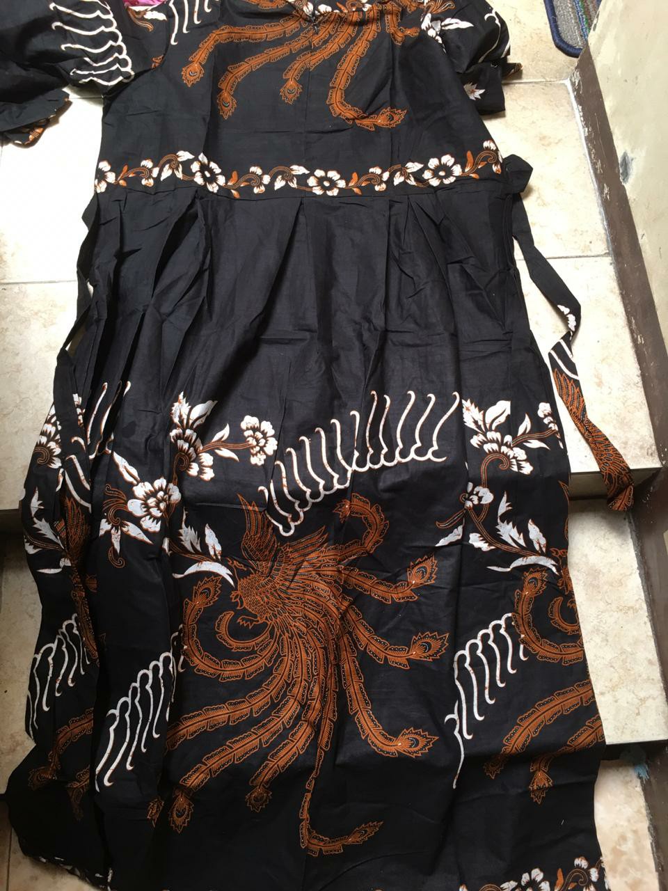 Couple Kemeja Batik Dan Gamis Batik Motif Ahy