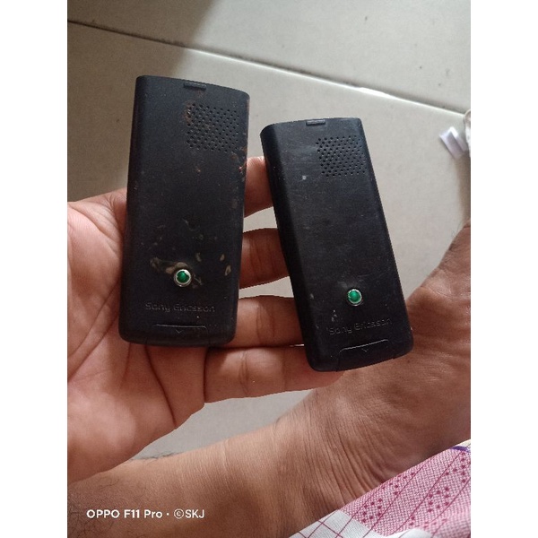 tutup belakang sony j120i