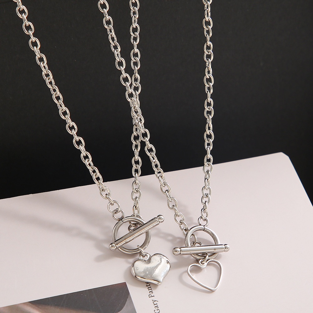 AY(CN) 2pcs / set Kalung Rantai Choker Hias Liontin Kupu-Kupu / Hati / Hantu Warna Silver Untuk Wanita