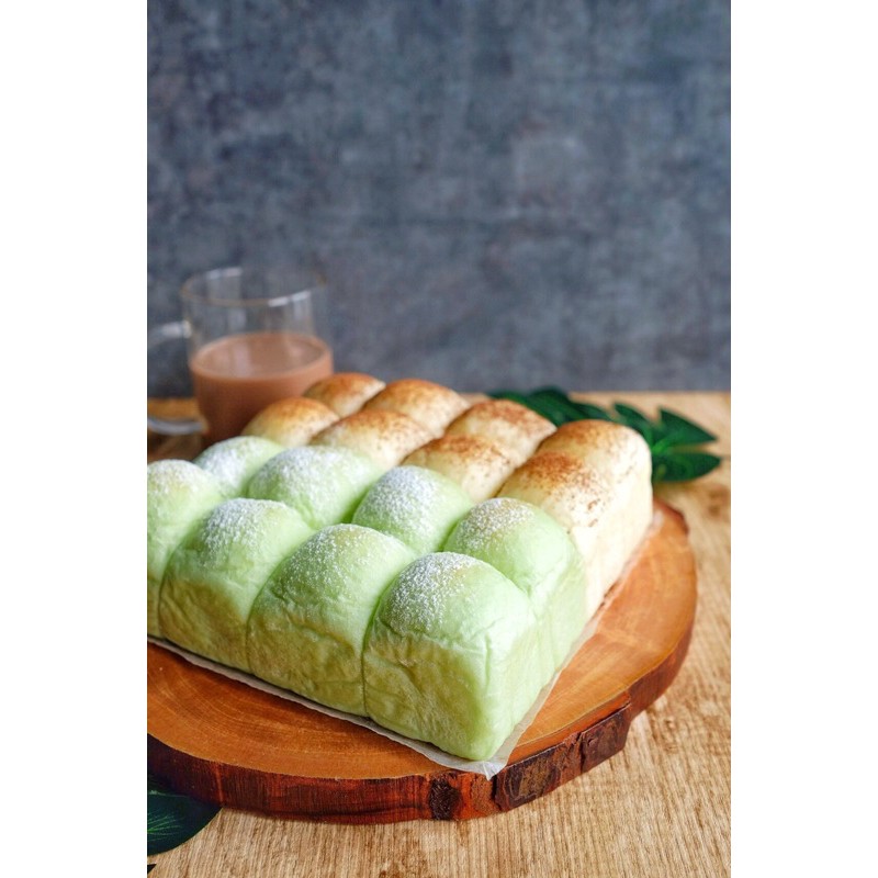 

Srikaya Pandan x Ovomaltine Milk Buns
