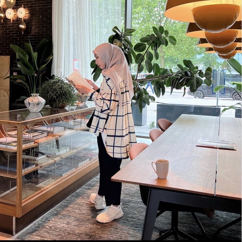 Nadjani Shita White NEW