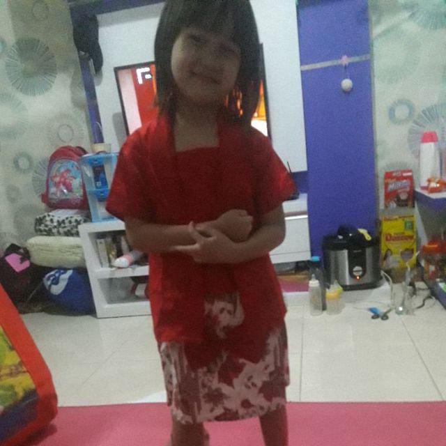 Kebaya Batik Anak Perempuan