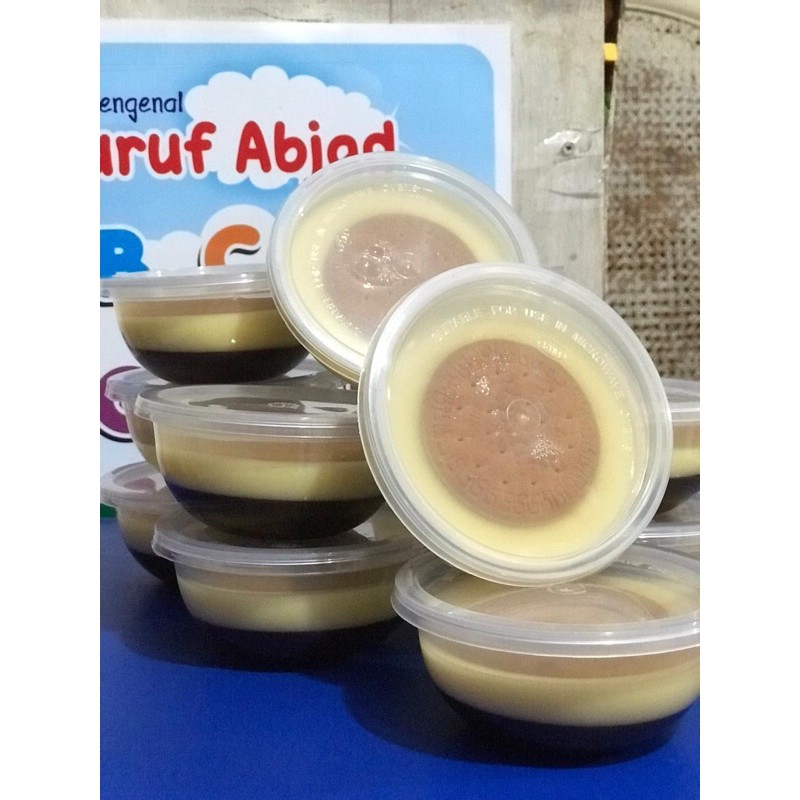 

Puding Regal 3 Lapis / Puding Lumut Coklat / Puding Lumut3 Lapis