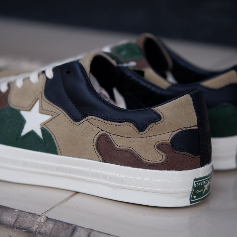 sneakersnstuff x Converse One star Camo