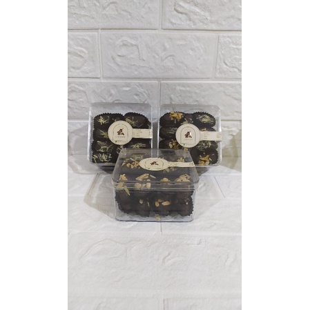 

Kurma Coklat (Kurco) Ladhid