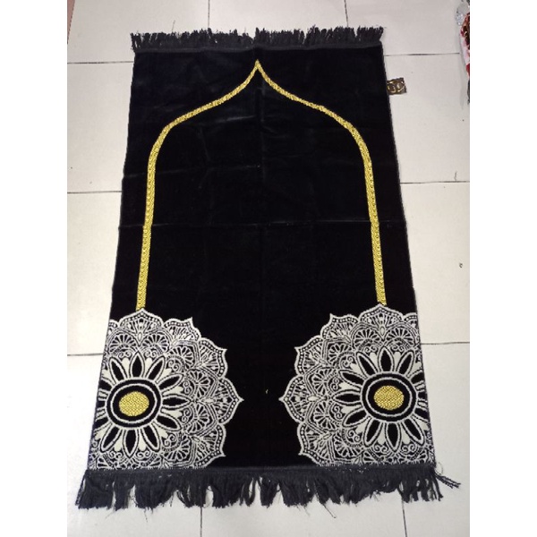 Sajadah Polos Turki Premium Tebal Halus
