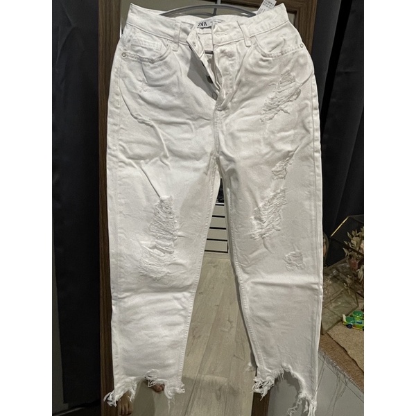 SECOND ZARA MOM RIPPED JEANS
