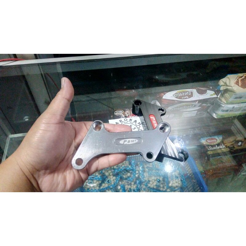 Breket Kaliper Depan Supra X 125 PSM Diameter 320 Mm