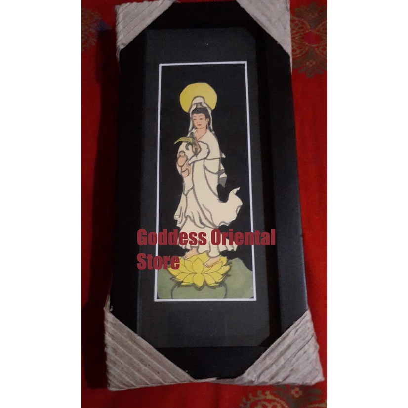 IMLEK SALE Lukisan Dewi Kwan Im Guan yin berdiri membawa bunga lotus kuning Lengkap Kaca Frame Gloss