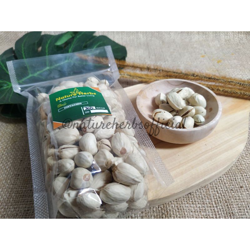 

Kacang pistachio