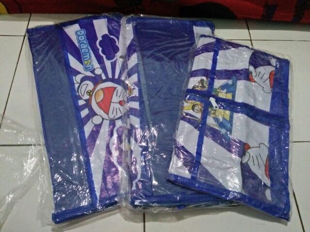 Rak Tas Gantung Karakter