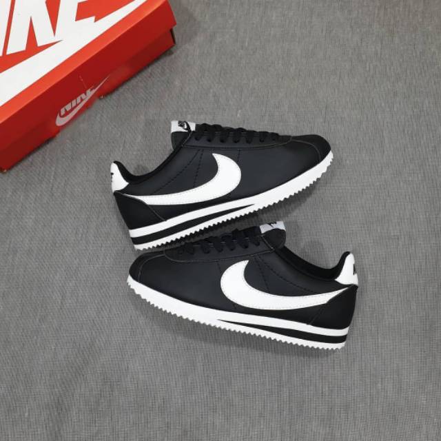 nike cortez black suede