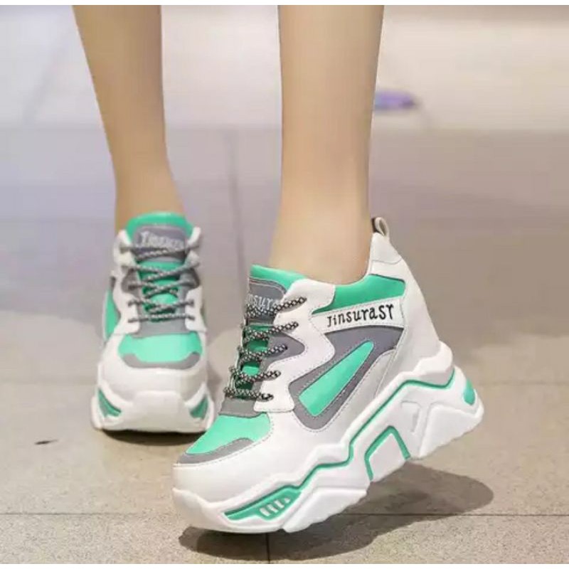 Sneaker wanita masa kini ub 34-8
