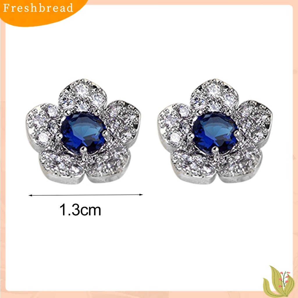 Fresh| Anting Stud Bentuk Bunga Aksen Berlian Imitasi Bahan Alloy Untuk Wanita