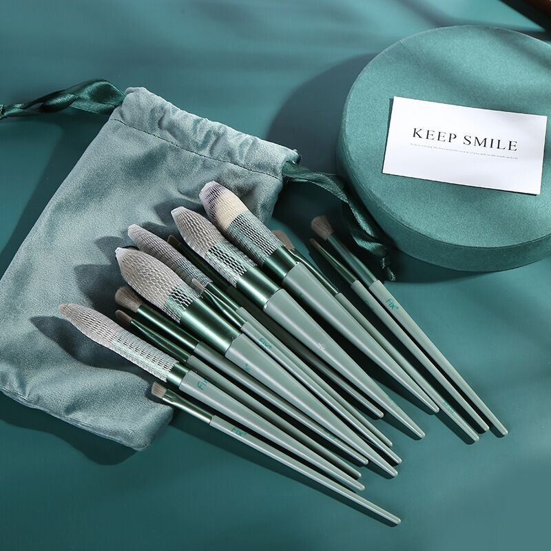 Make Up Brush 13 PCS FREE POUCH Brush Make Up Kecantikan 13 Set Bulu Sintetis Set Kuas Make Up