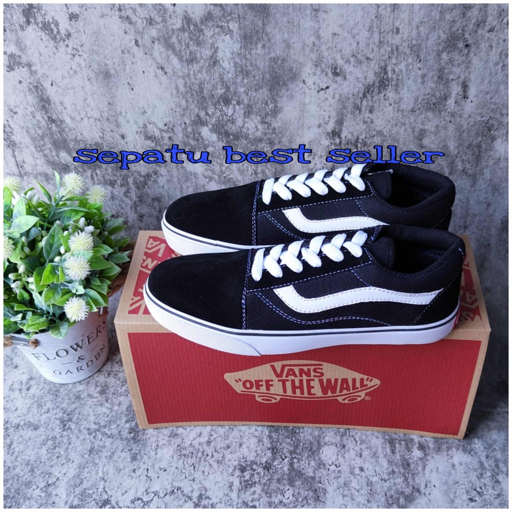 Sepatu Pria Vans old skool classic black white