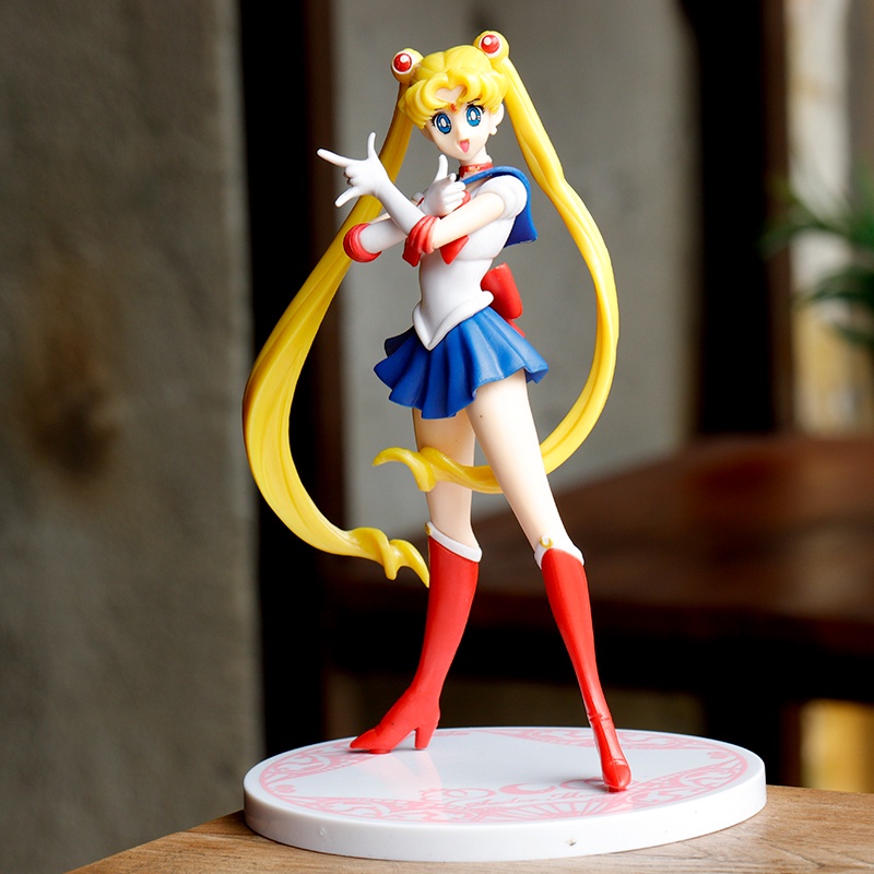 5pcs / Set Mainan Action Figure Anime Sailor Moon Kawaii 18cm Bahan PVC Untuk Dekorasi Meja