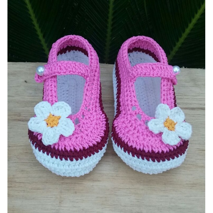 sepatu bayi rajut sepatu bayi cewek perempuan lucu cantik