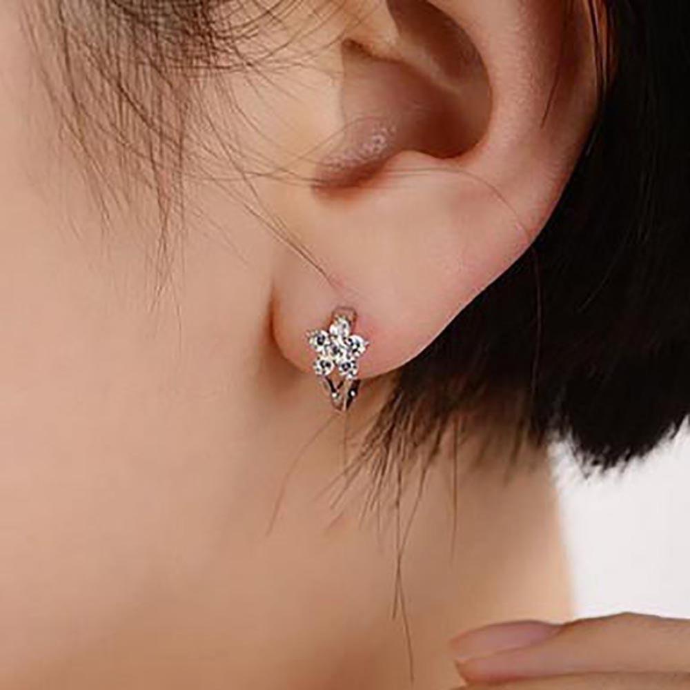 Timekey Anting Bulat Lapis Silver Desain Snowflake Hias Kristal Zircon Untuk Wanitahadiah A1K2