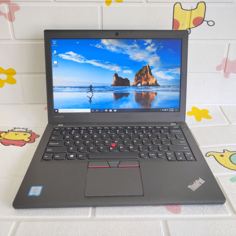 laptop Lenovo Thinkpad x260 core i5 gen 6th ram 8 HDD 256gb