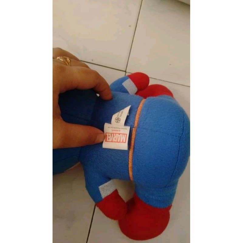 Boneka Marvel