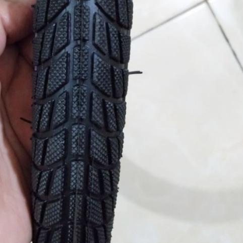 Ban sepeda ukuran 20 X 1.75 redstone