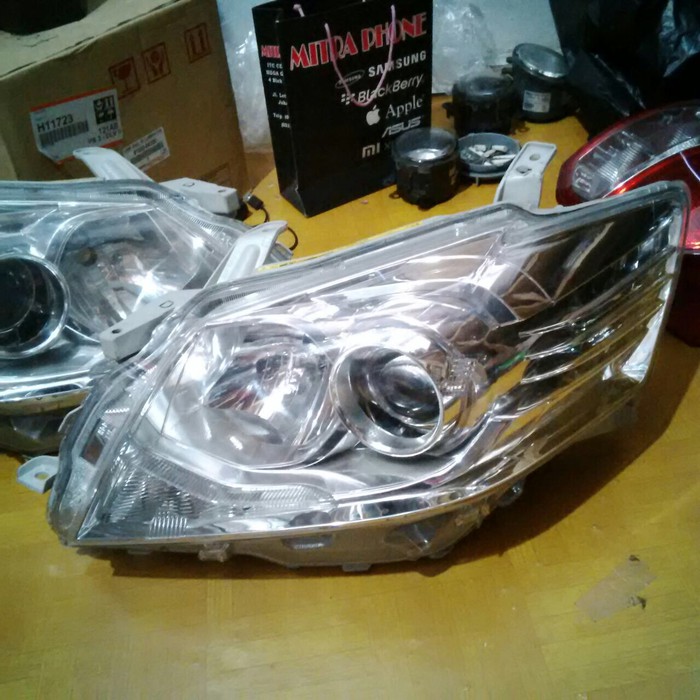 Headlamp Toyota Camry 2010 Facelift Original
