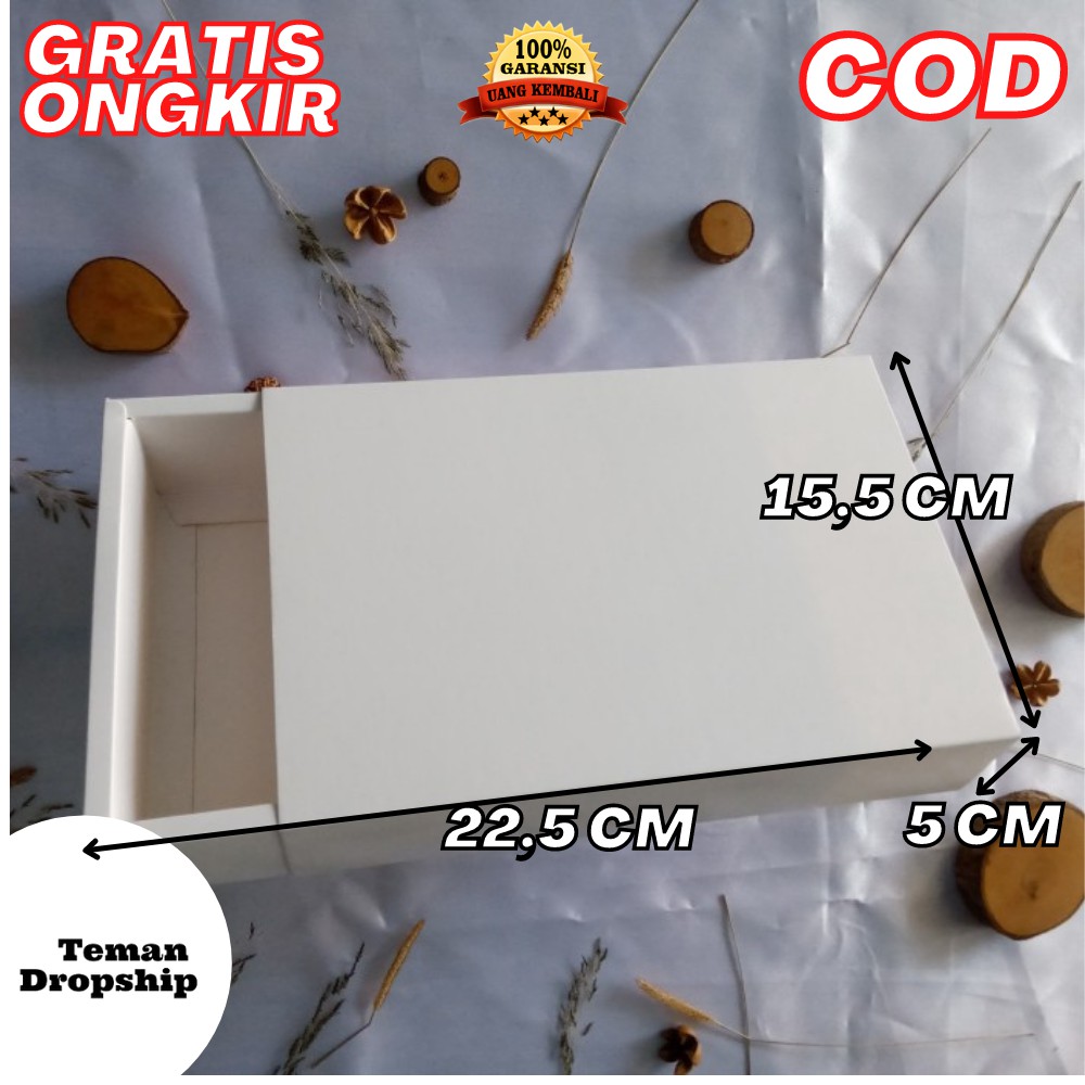 

KARDUS HAMPERS KOTAK KADO GIFT BOX KADO KOTAK HAMPERS SIZE 22,5 X 15,5 X 5CM - PUTIH