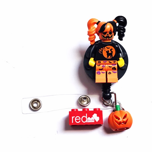 

Yoyo ID Card LEGO Halloween Girl