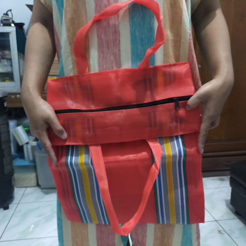 TAS BAGOR TANGGUNG WARNA MERAH ,KUNING (RANDOM)