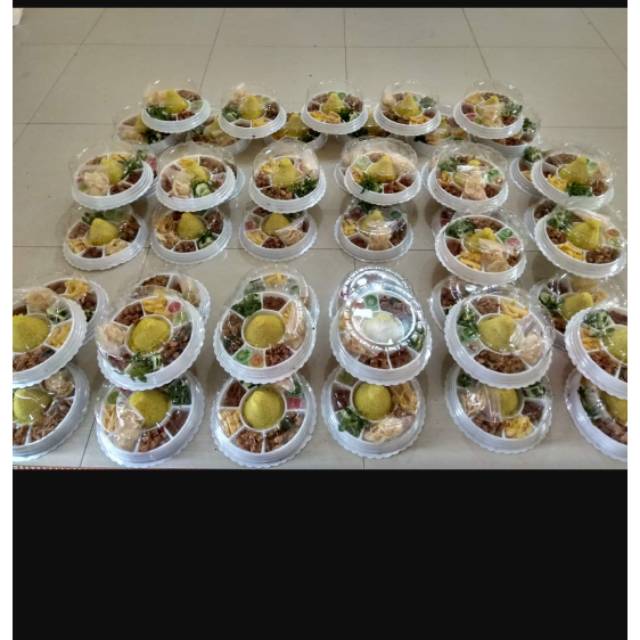 

TUMPENG MINI UNTUK ANAK
