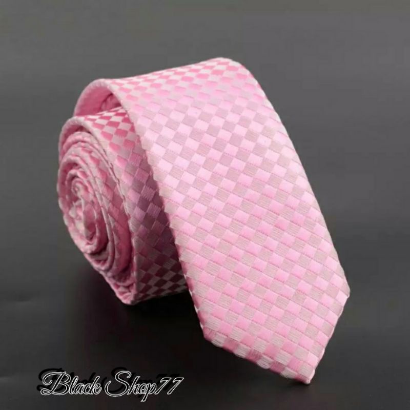 Dasi Pria Motif Kotak Catur Pink 3 Inchi 8 Cm