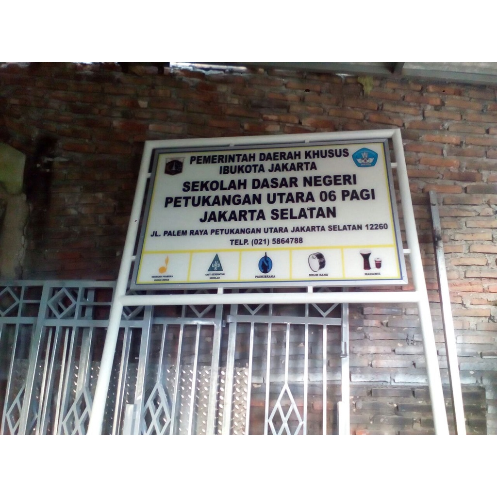 Plang Sekolah/Kantor