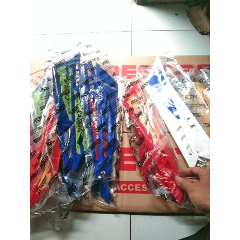 WING WIPER TRUCK/TRUCK