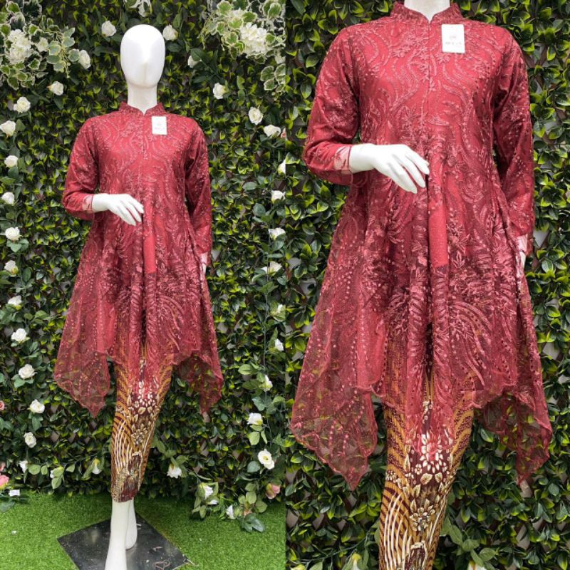 Kebaya Wisuda / Kebaya Brukat / Kebaya Modern / Kebaya Pesta / Kebaya / Kebaya Mewah / Kebaya Busui-Maron