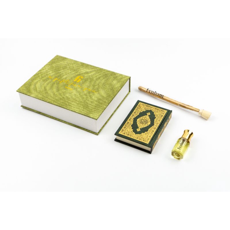 Kado Muslim Essential Box Hampers / Quran Suriah / Parfum / Siwak / Hadiah Premium / Fenham Islamic Premium Gift