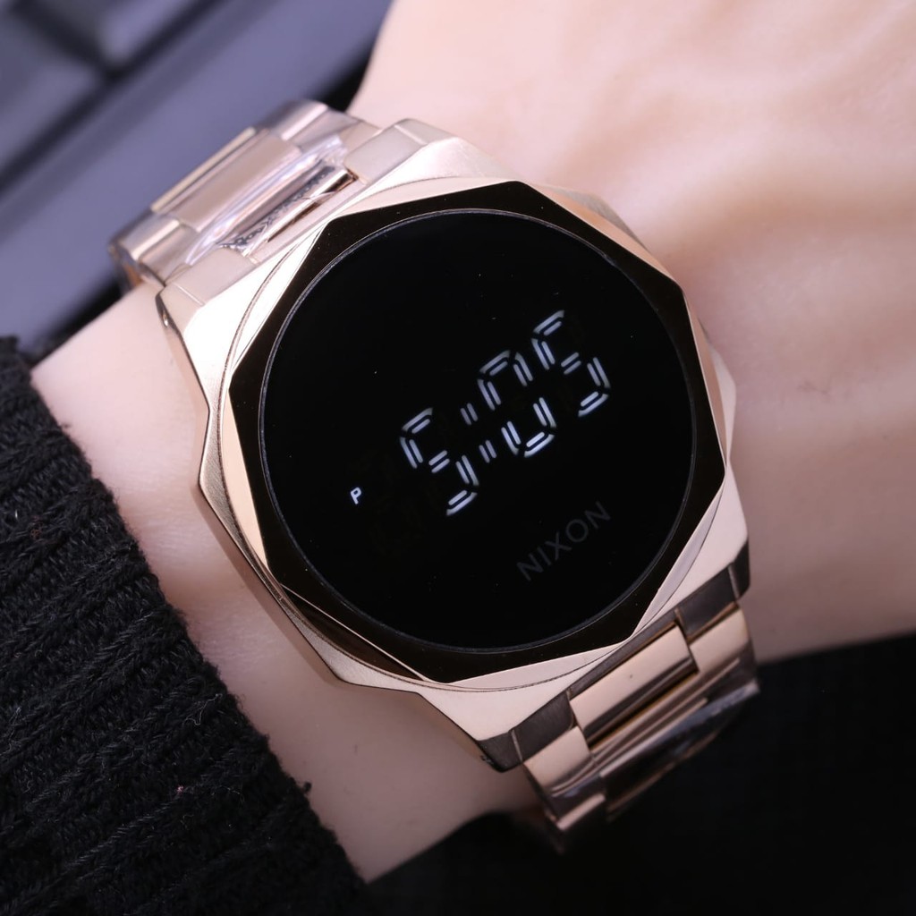 nixon touch screen watch