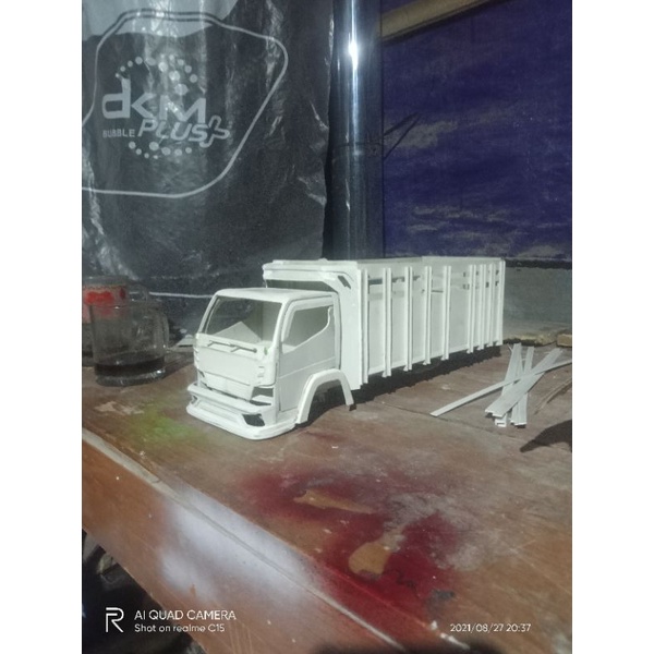 miniatur truk canter bahan pvc