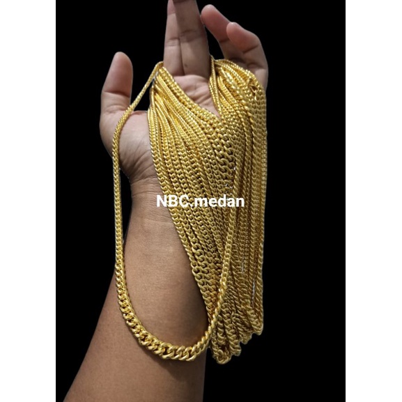 Kalung replika emas Golden NBC.MEDAN model papan,ada kode Gdn di pengait kalung,,panjang 50