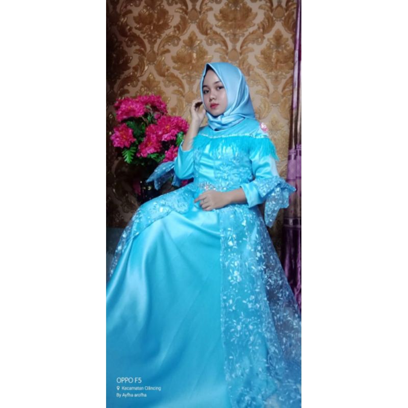 Gown pesta akar / gaun bulu / baju bulu / baju pesta / baju wisuda