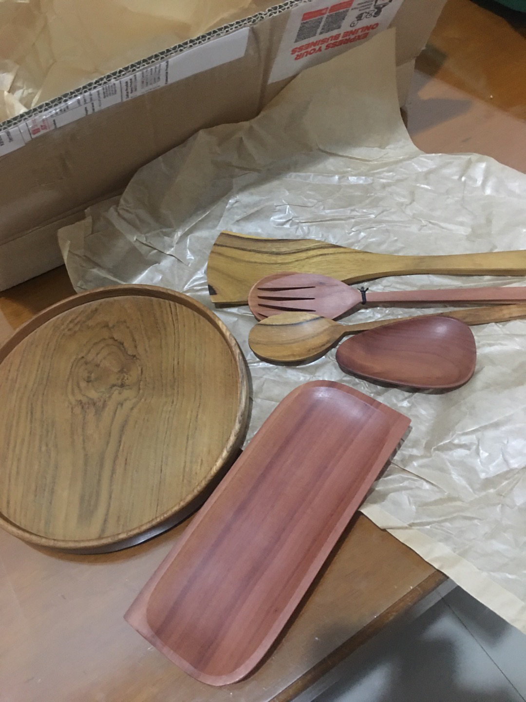 Anazu | Spatula Kayu