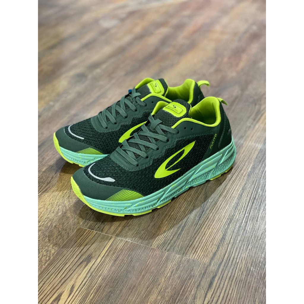 SEPATU RUNNING 910 fuuto accel