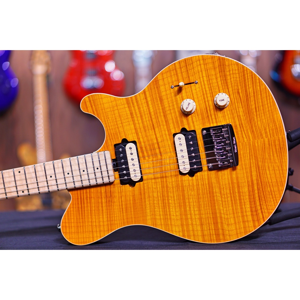 Ernie ball Musicman Axis Super Sport HH STD - Trans Gold Flame - Maple Matching Headstock G99994