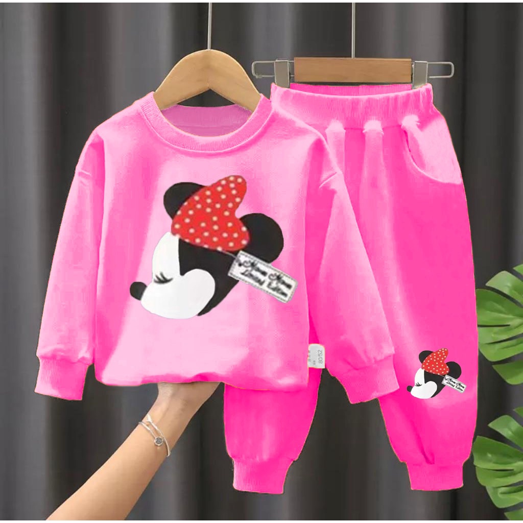 setelan sweater pakaian bayi anak motif mini mouse size 1-5 tahun bahan babyterry terlaris termurah best quality/ setelan sweater pakaian bayi anak perempuan/ setelan sweater pakaian bayi anak cewek/ setelan sweater pakaian bayi anak cewe