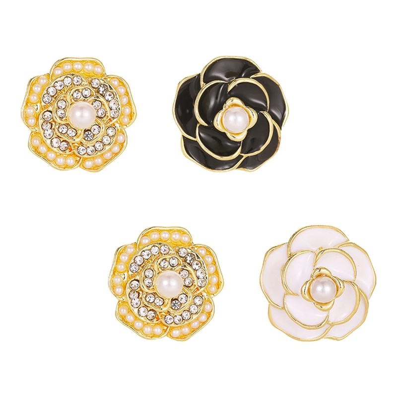 Anting Stud Desain Bunga Camellia Aksen Mutiara Warna Hitam Gaya Korea Untuk Wanita