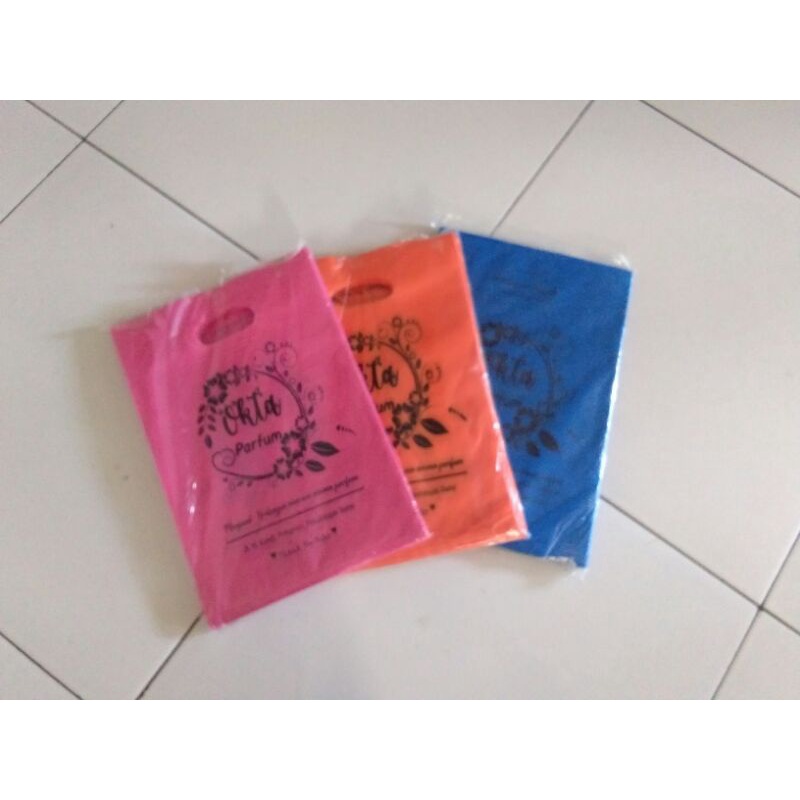 

Sablon plastik desain suka-suka